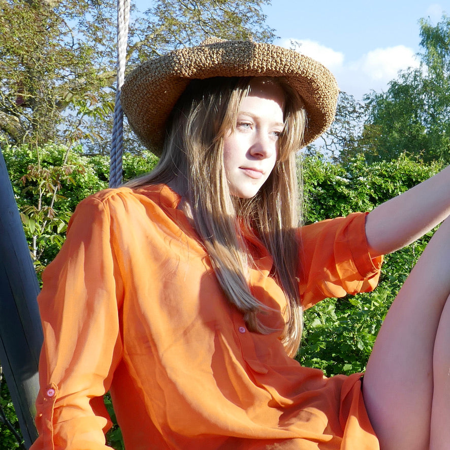 Sommerhat <br>af raffia strå