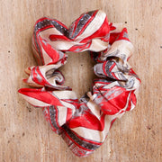 Scrunchies af vintage sarier | Bæredygtige gaver fra Planetwize | www.planetwize.dk
